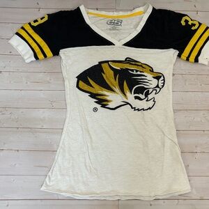 E5 Missouri Tigers Glitter 39 White Athletics T-Shirt Sz S 100% Cotton Women's
